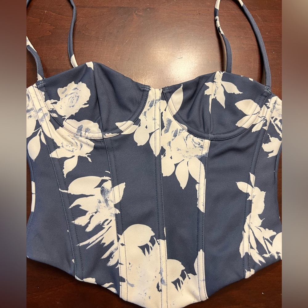 White Fox In The Morning Bustier Navy Rose floral spaghetti straps XS NWT - Picture 6 of 11